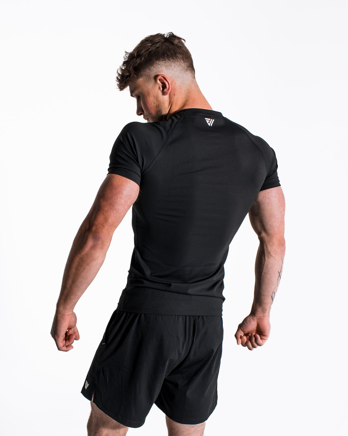 Kit Short + Chandail de compression – Noir